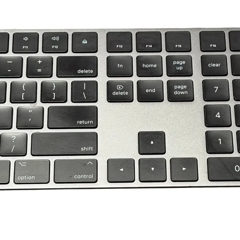 Apple A1843 Wireless Bluetooth Magic Keyboard With Numeric Keypad Black